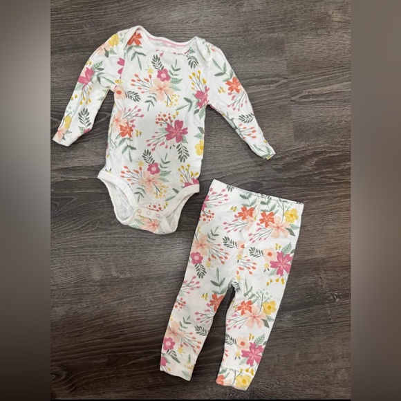 Cloud Island Baby Bodysuit and Leggings 3 Sets Size 6-9 M - Picture 1 of 4